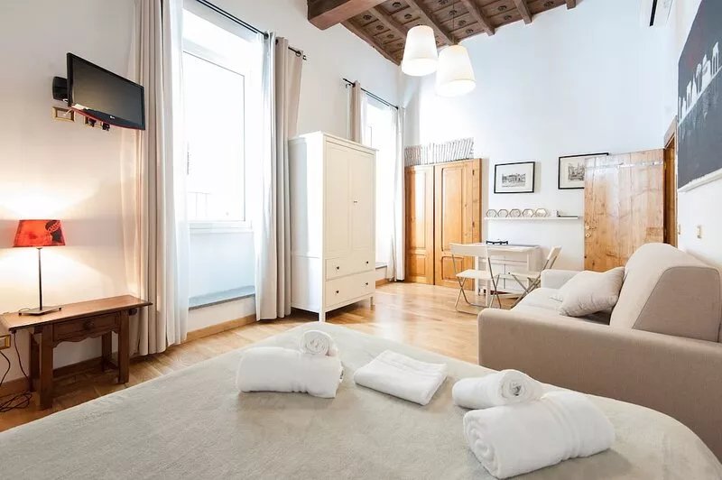 SPECIAL OFFER - in the Heart of ancient Rome