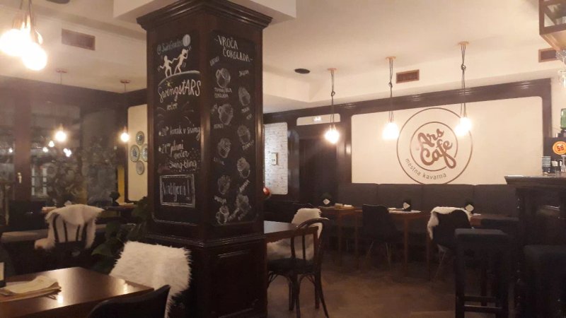 Ars Cafe Mestna Kavarna