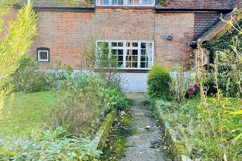 A quirky character cottage on the edge of the New Forest