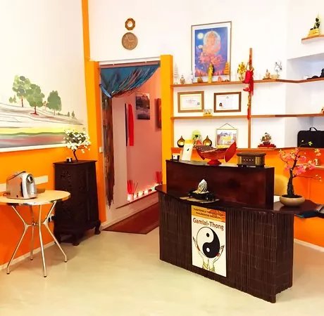 Gamlai - Thong Traditionelle Therapeutische Thailandische Massagen