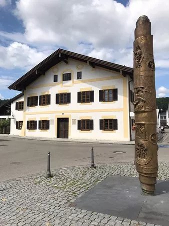 Birthplace of Pope Benedict XVI (Geburtshaus von Papst Benedikt XVI)