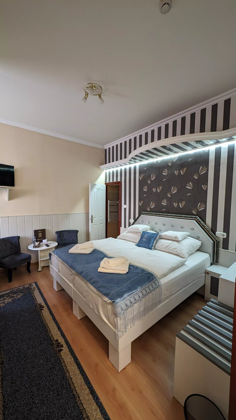 Illés Hotel és Stüszi Vadász Étterem