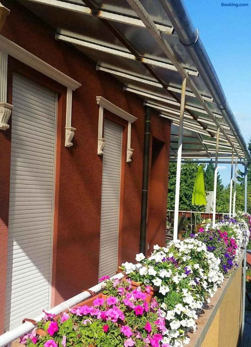Dora Studio Apartmanok