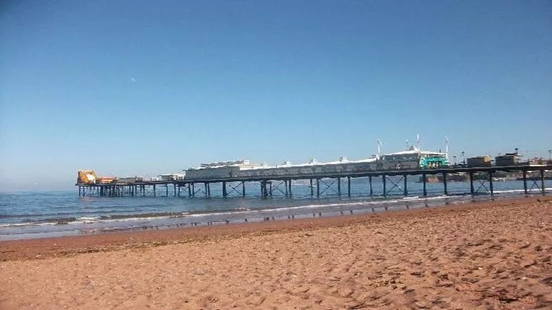 Apartment next to beach with stunning sea views,terrace
