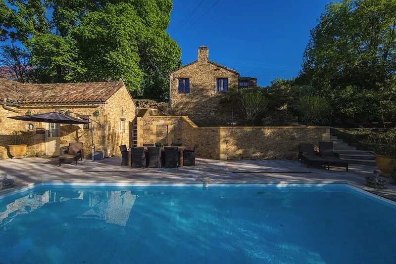 Beautiful villa for 8 people with private pool