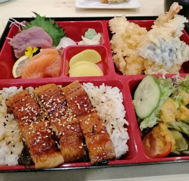 Ichibanya Sushi And Noodles Bar