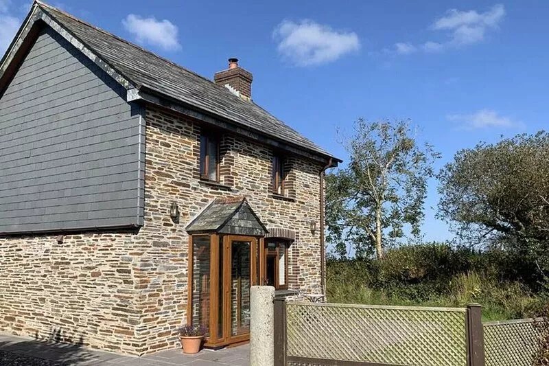 Over The Hedge, Boscastle, peaceful rural location