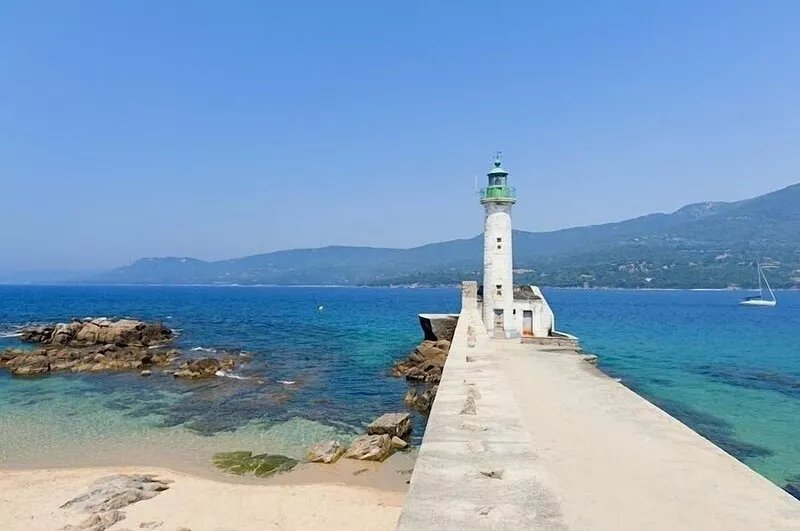 Villa near the beaches of the Gulf of Valinco, L'Ogliastru