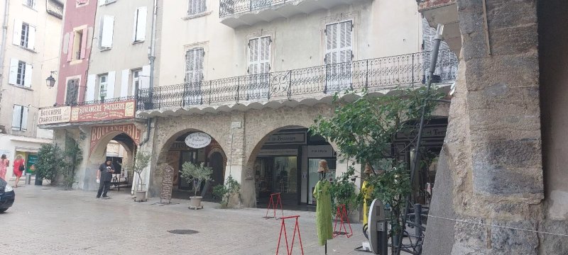 Place de Arcades