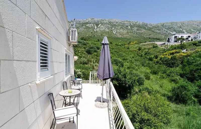 Apartments Peco - Studio Apartment with Balcony and Sea View