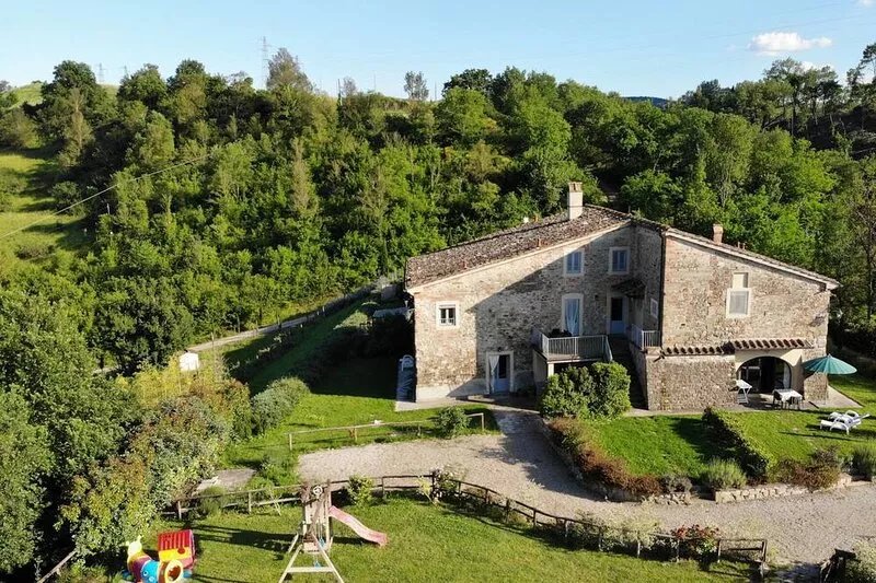 FARMHOUSE DIMORE DI POGGIANTO - TUSCANY RETREATS FOR GROUPS