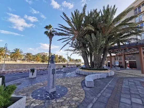 Plaza Adolfo Suarez