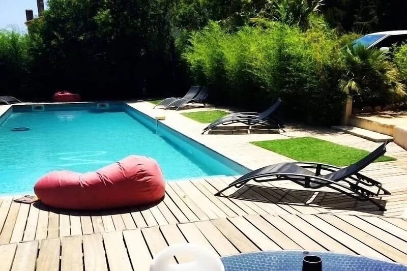 Appt 4 people in villa with spa, sauna, swimming pool 14 m, fitness room