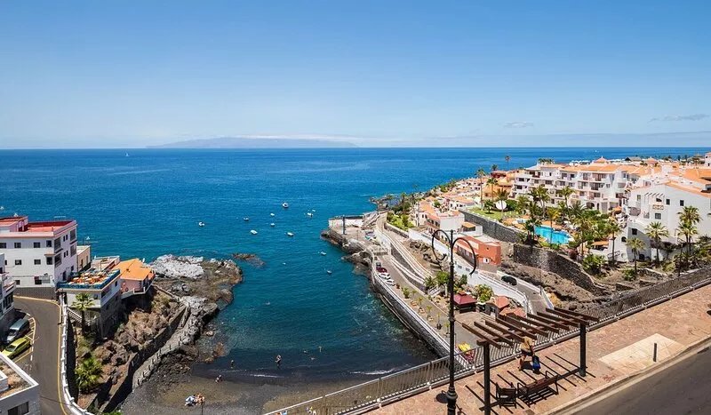 300 - Apartamento con Vistas al mar