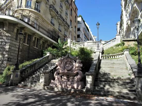 Estatua Luis de Camoes