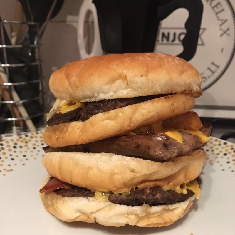 Charlies Breakfast and Burger Van