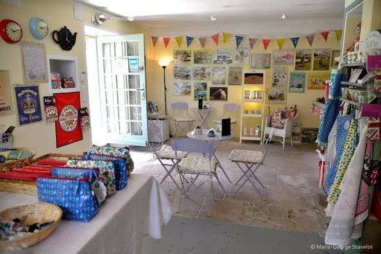 Le Petit Village Boutique