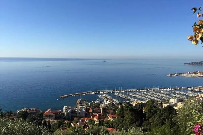 Character villa with magnificent sea views, private pool and exotic garden