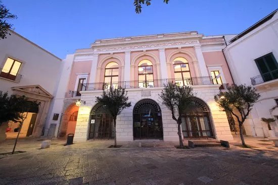 Biblioteca Comunale P. Rendella
