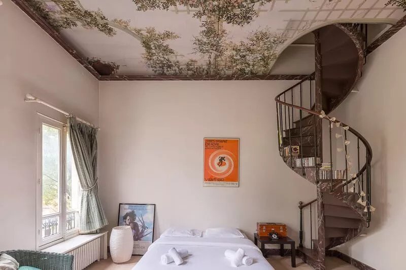 Charming Townhouse near Parc Montsouris, by Veeve