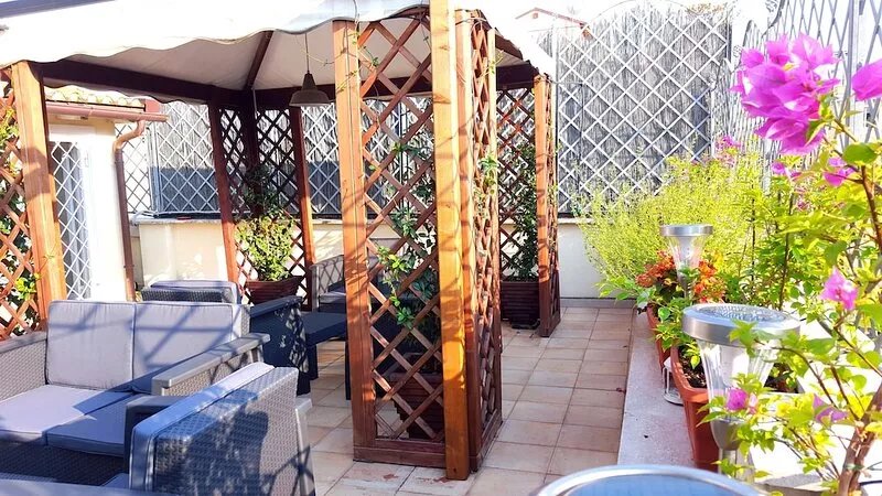 4 BEDROOMS APART WITH ROOF TERRACE AT S. PETER