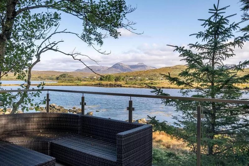Cottage 424 - Cashel - sleeps 6 guests  in 3 bedrooms