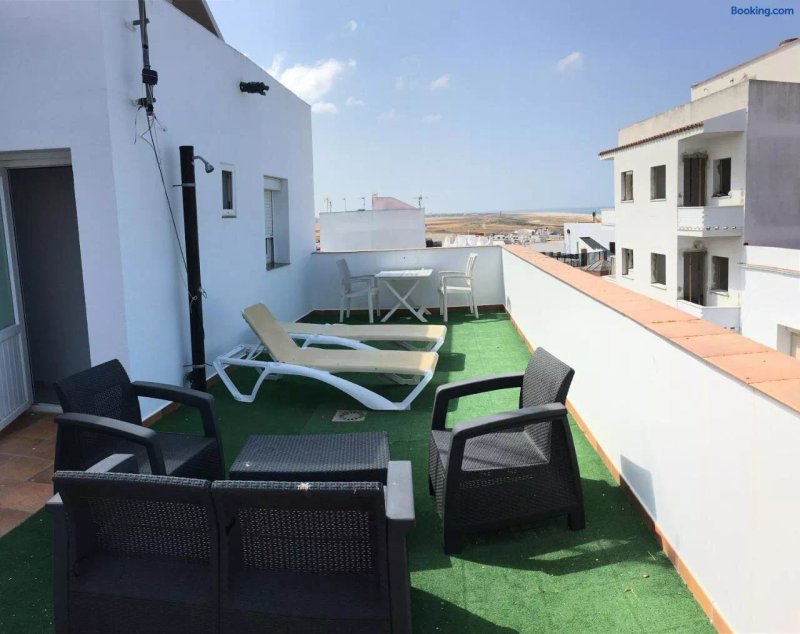 Arco - Virgen Apartamentos y Habitacion