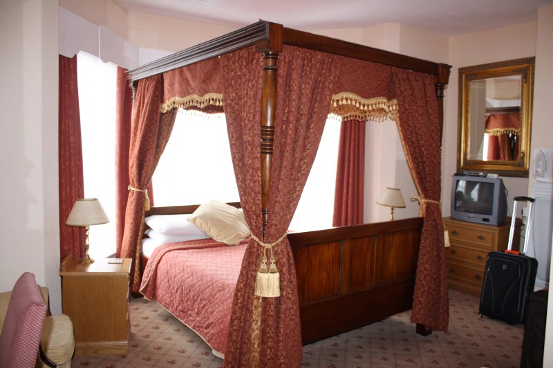 The Redcliffe Hotel