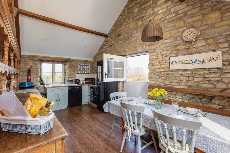 Rural location with lovely countryside views