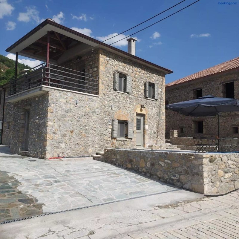 Aroania Suites