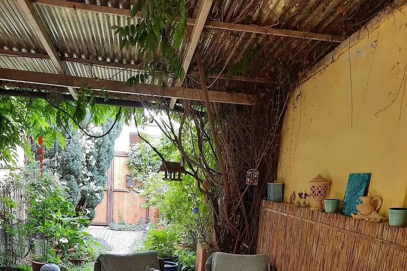 Quiet, cozy small apartment on the ground floor in Oggersheim, shared use of