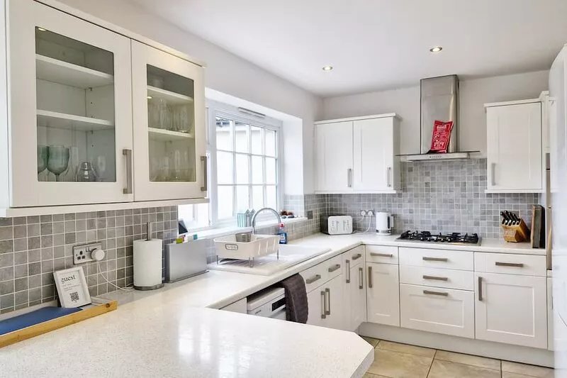 The Beach House - Wittering   -  a bungalow that sleeps 6 guests  in 3 bedrooms