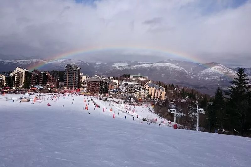 T3 Ax center, garden, sleeps 6. 150m gondola