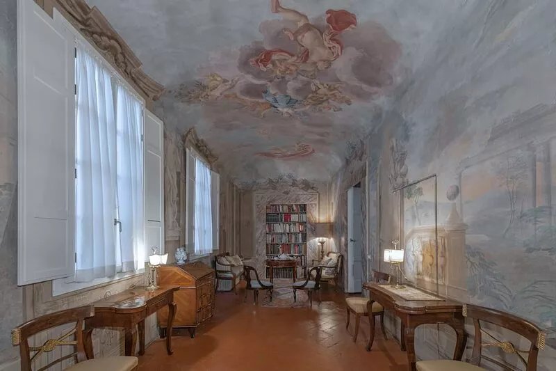 Amazing Noble Luxury House in the heart of Florence, Duomo, SMN, AC, elevator