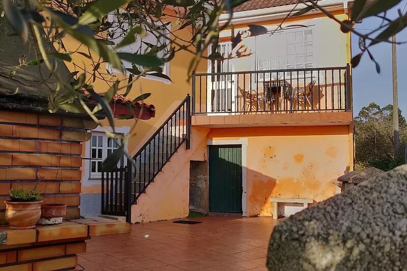 Semi-detached house step away from Camariñas in the center of the Costa da Morte