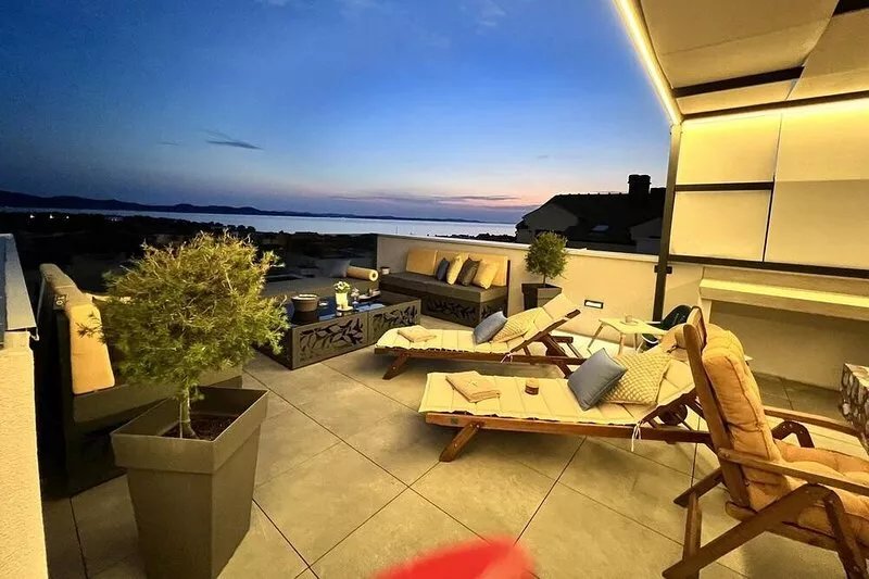LUXURY WELLNESS PENTHOUSE KADENA WITH DREAM SEE VIEW