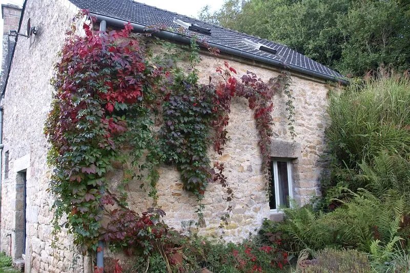 LA GRANGE A CONVERTED BARN IN THE BEAUTIFUL HAMLET OF TALROCH