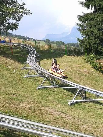 La Luge 4s