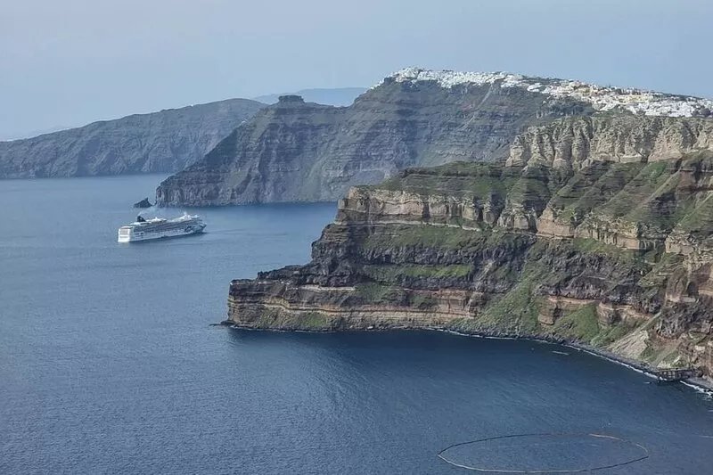 Caldera St. Suites G Spectacular view of Santorini's caldera