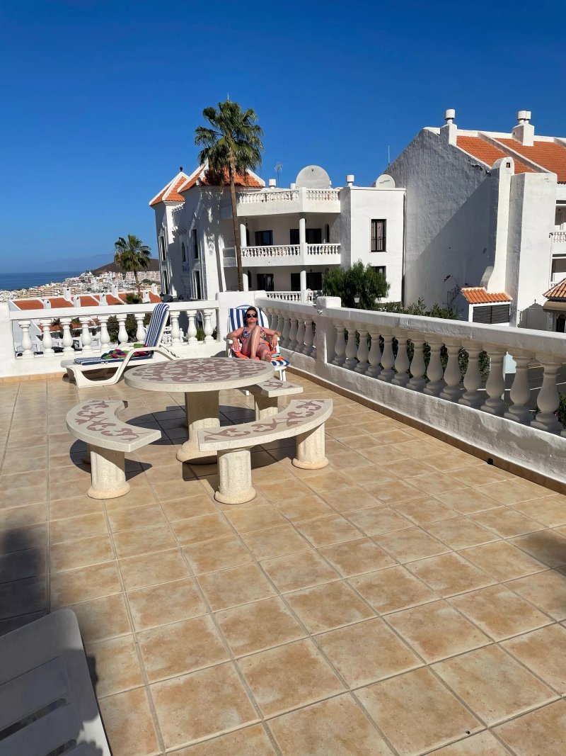Stunning apartment with air con, fantastic terrace & sea views, free Wi-Fi