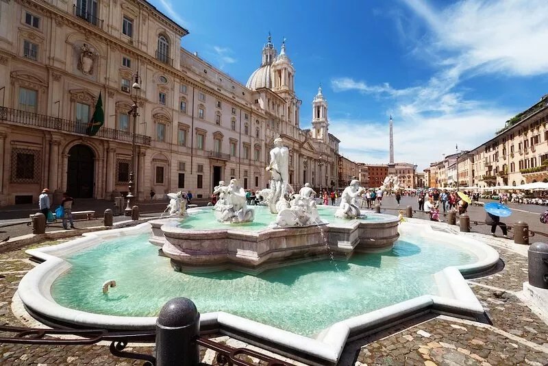 Close To Piazza Navona, Historic, Charming & Romantic Flat, 2 Bath, AC, Wi-Fi