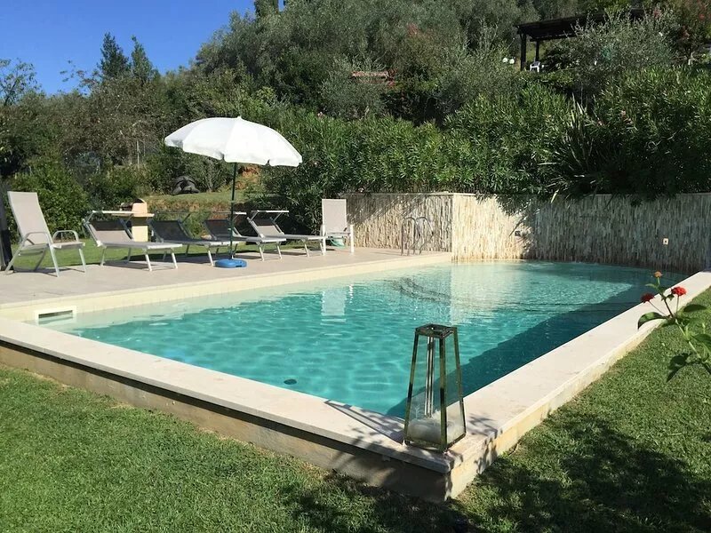 Villa Sara near the Tuscan cities of art and the beautiful beaches in Versilia