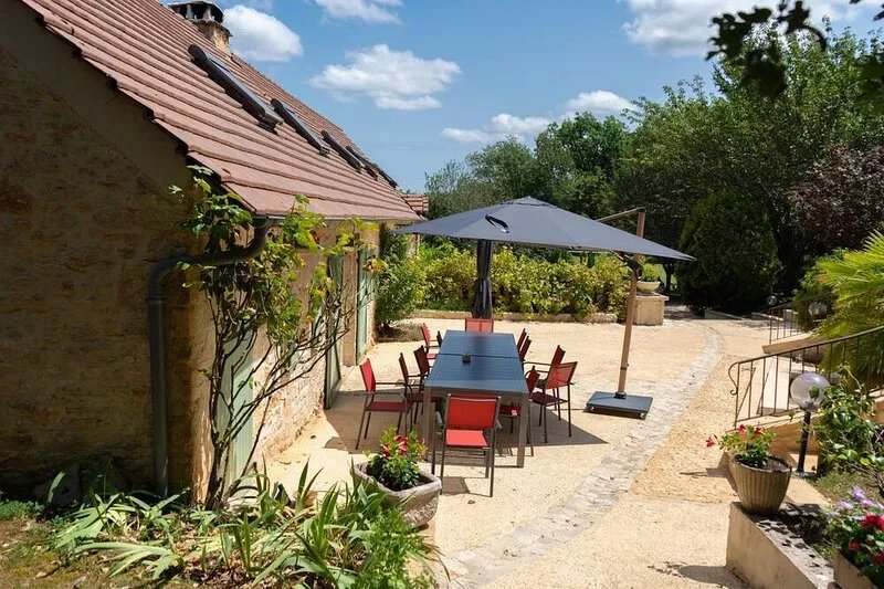 Gite DE Charme Avec Piscine, Discotheque ET Complexe Sportif