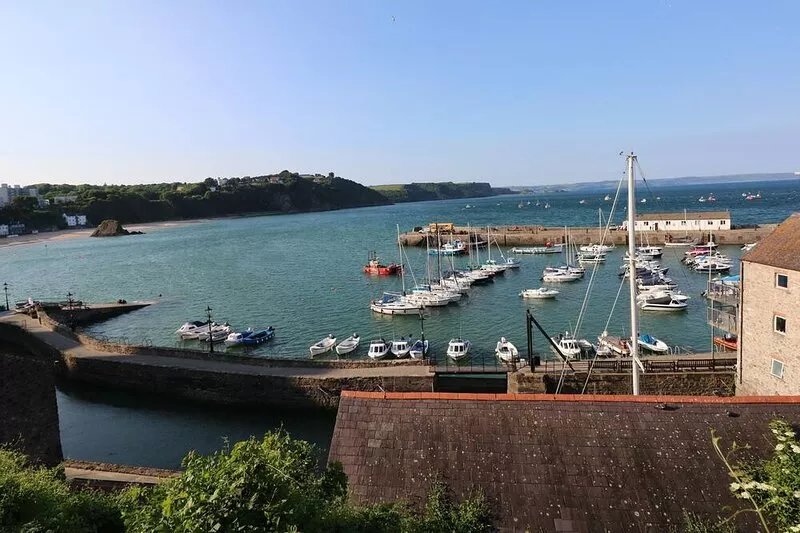 LARKHILL, character holiday cottage, with a garden in Tenby