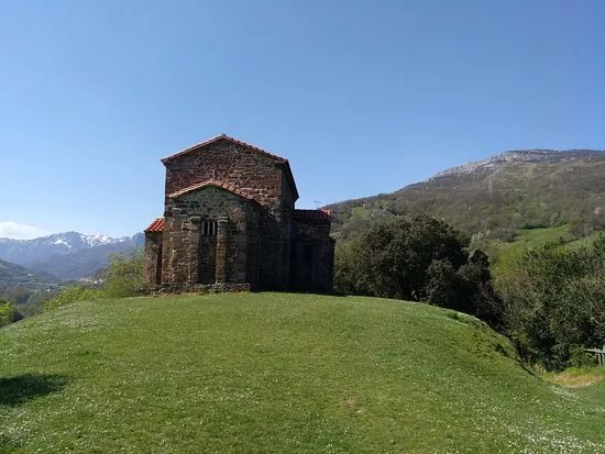 Iglesia de Santa Cristina de Lena