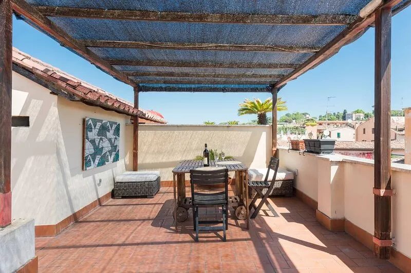 Croce Palace unit 7 - Double Private Terrace/ a few minutes from Spanish steps