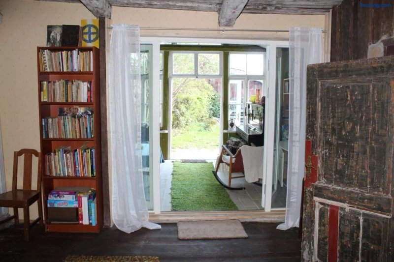 Suur-Lossi Art House and Home