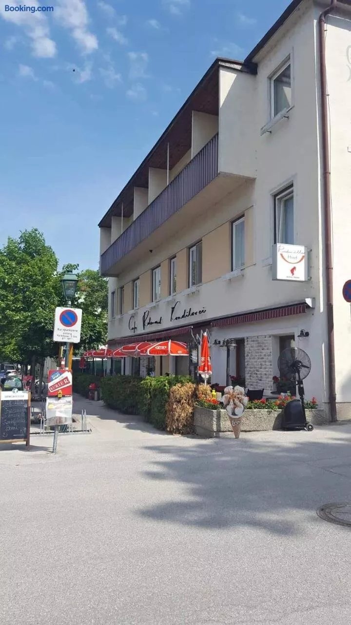 Hotel Konig Stefan