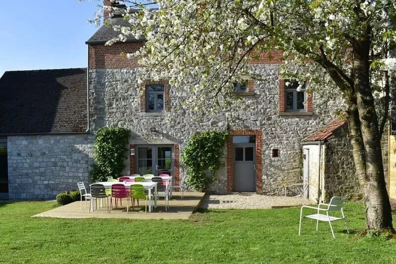 Attractive Holiday Home in Gerin with Private Garden