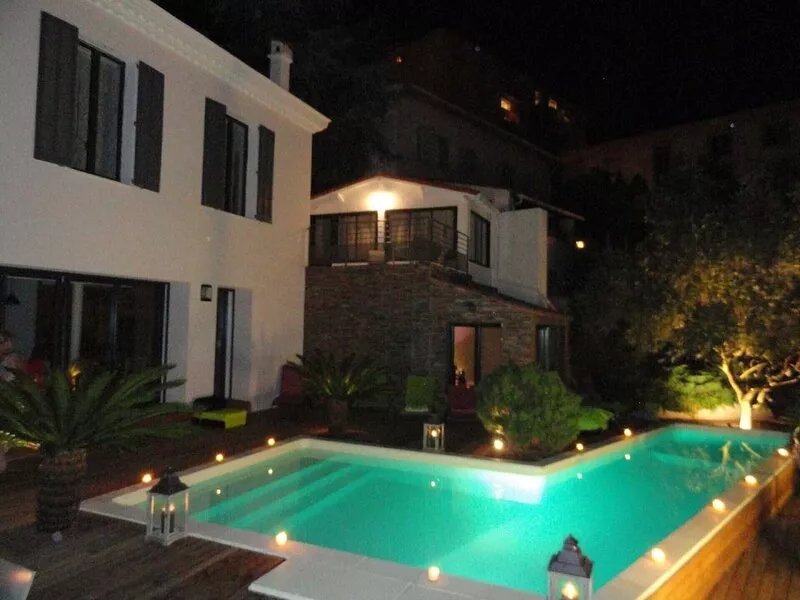 BEAUTIFUL TOWNHOUSE - 10 minutes walk from the Croisette